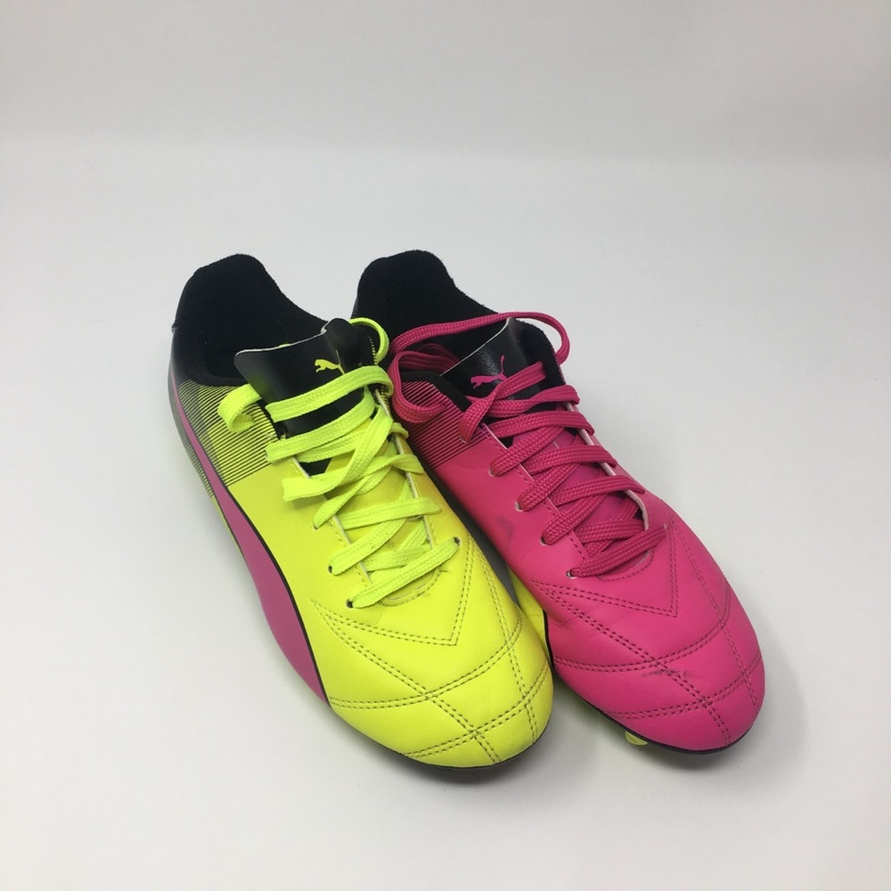 Puma soccer cleats size 6.5